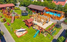 Domki Forest sauna jacuzzi balia Darłowo Darłówko Rusko